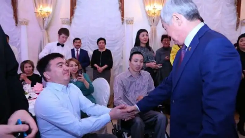 Б. Сапарбаев: Мы поддержим все созидательные инициативы людей с ограниченными возможностями