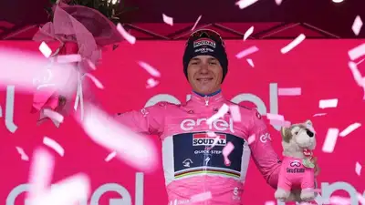 Велоспорт Сход Джиро, фото - Новости Zakon.kz от 15.05.2023 13:09