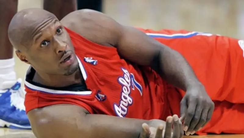 Экс-игрок НБА Ламар Одом, вышедший из комы, перенес две экстренных операции - СМИ