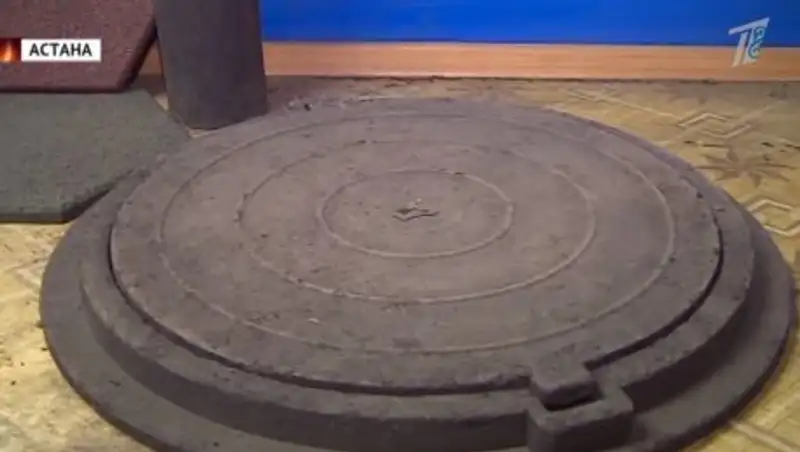 Что надо сделать, чтобы казахстанцы перестали падать в открытые люки?