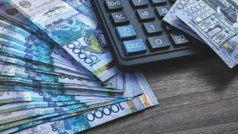 Nur Otan предлагает отказаться от 10% налогообложения при досрочном снятии пенсионных