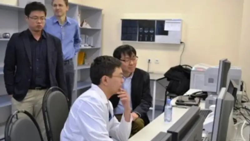 35 столичных медицинских работников прошли обучение за рубежом