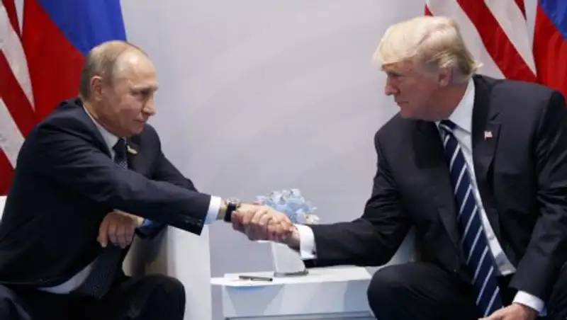 Трамп раскрыл содержание обеденной беседы с Путиным