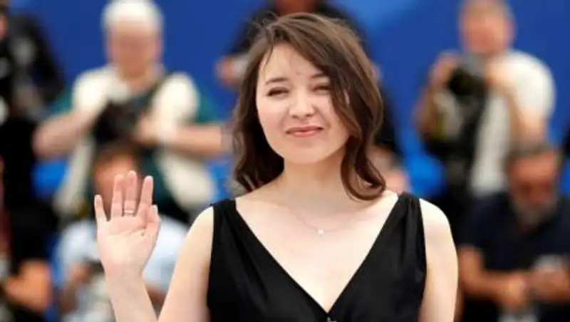 Самал Еслямова получила премию "Ника"