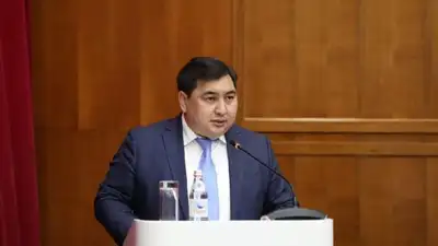 Дархан Жазыкбаев остается на посту главы Агентства по делам госслужбы