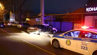 Toyota Camry , фото - Новости Zakon.kz от 09.03.2022 06:28