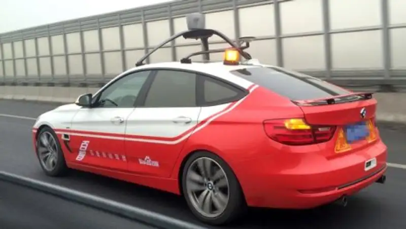 Беспилотные автомобили впервые протестировали на трассе в Китае