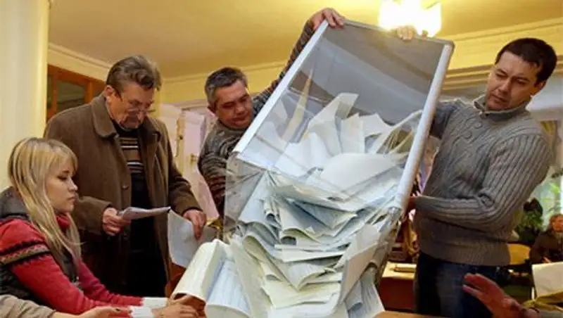 Выборы в Раду: обработано 80 процентов протоколов, "Народный фронт" лидирует