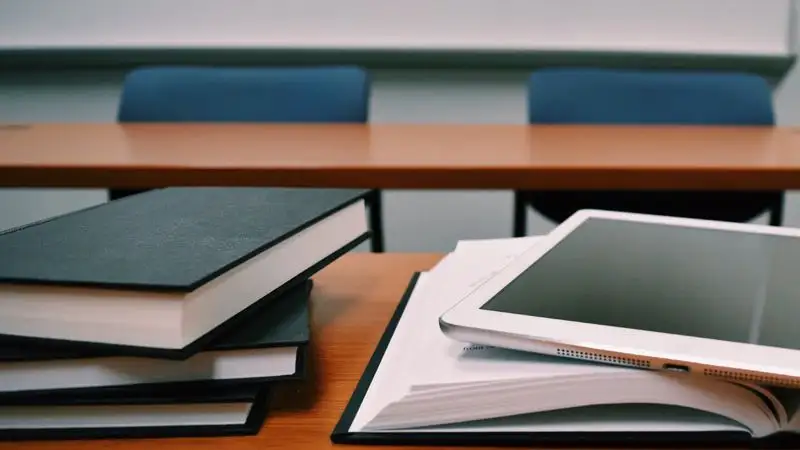 Школьники снова учатся на удаленке в Астане