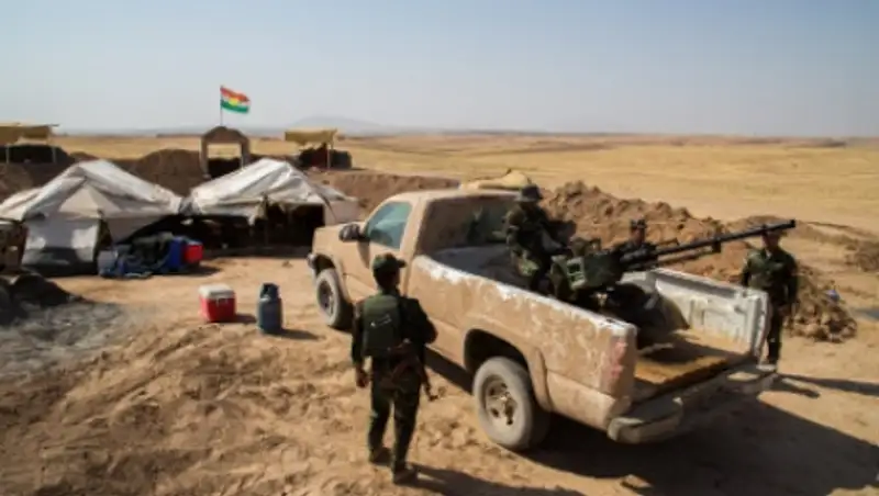 Экипаж американского военного самолета выжил после падения в Ираке