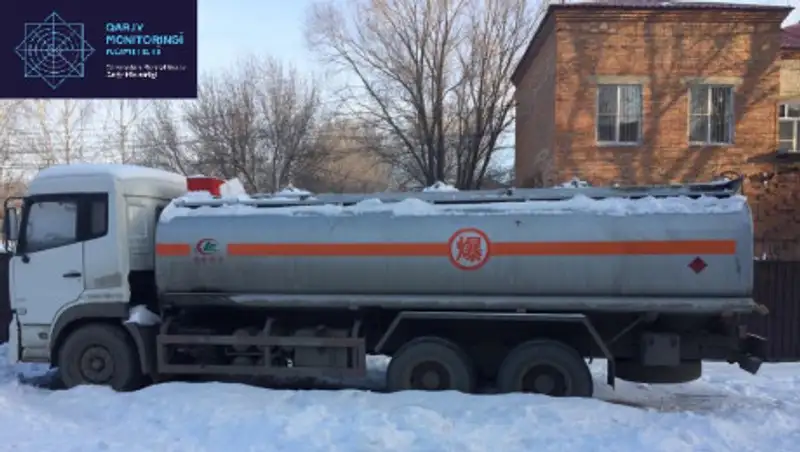 За незаконную продажу и транспортировку нефтепродуктов осудили двоих мужчин