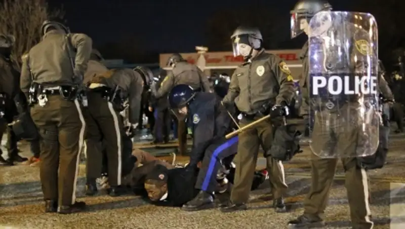 В Фергюсоне арестованы 15 демонстрантов