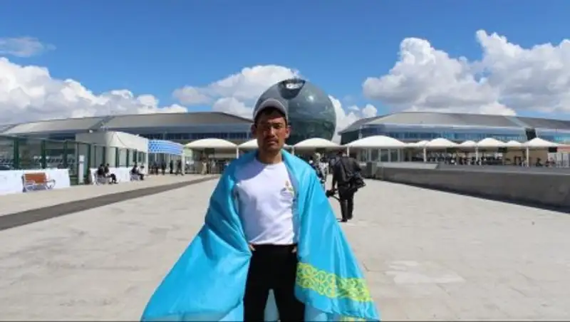 Житель Усть-Каменгорска пешком дошел до Астаны на ЭКСПО-2017