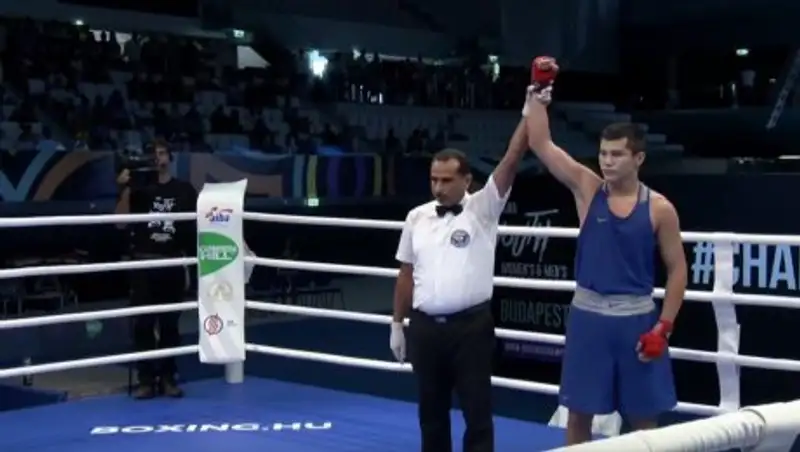 Восточноказахстанский боксер пробился в финал молодежного Чемпионата мира