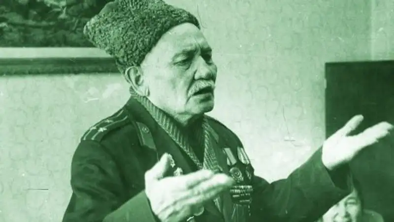 Бауыржан Момышұлы туралы 13 дерек