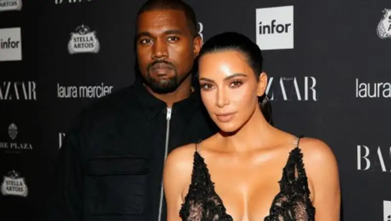 Суррогатная мать родила Ким Кардашьян и Канье Уэсту третьего ребенка