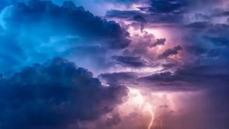 В семи регионах объявлено штормовое предупреждение