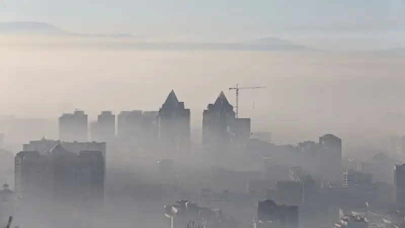 В Алматы прогнозируют повышенное загрязнение воздуха