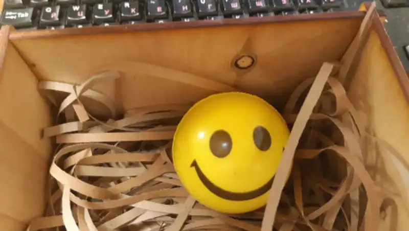 Международный день смайлика: как мы выражаем эмоции в интернете