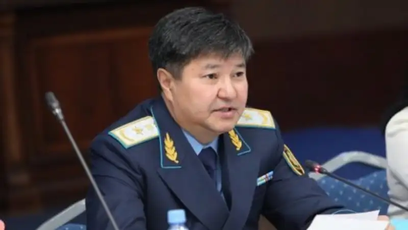 Назарбаев внес кандидатуру Асанова на должность председателя ВС РК