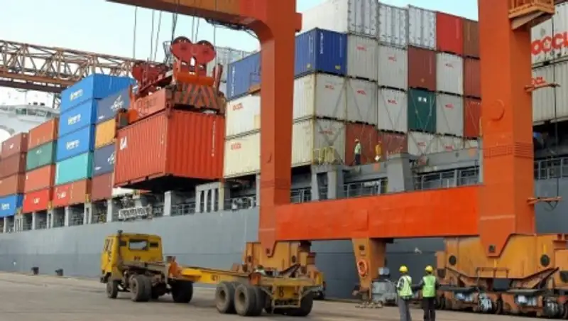 Казахстанцам стало выгоднее покупать отечественные товары