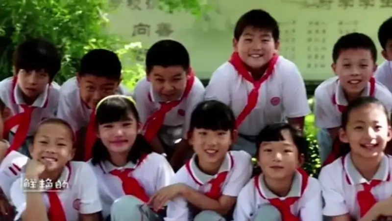 Новая версия гимна китайских пионеров стала хитом интернета
