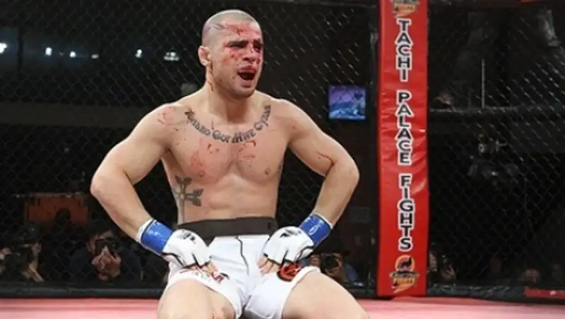 Бывший футболист «Спартака» победил на турнире по смешанным единоборствам