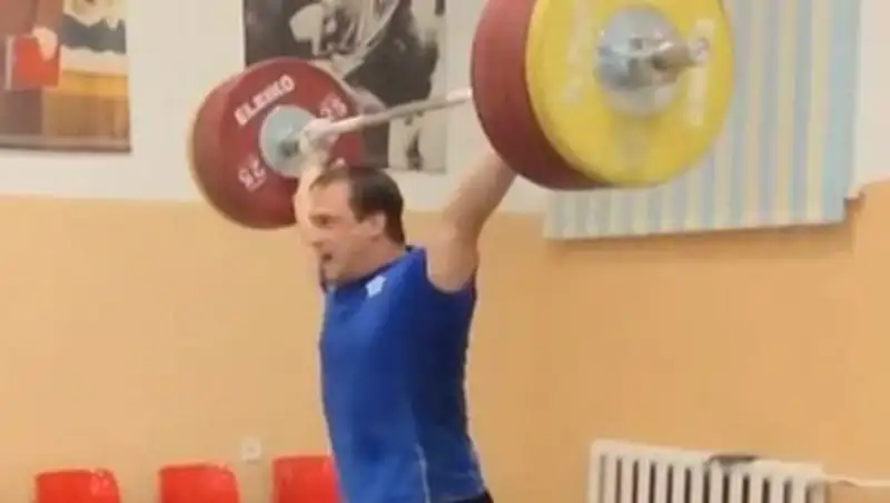 Двукратный олимпийский чемпион Илья Ильин побил новый личный рекорд в рывке