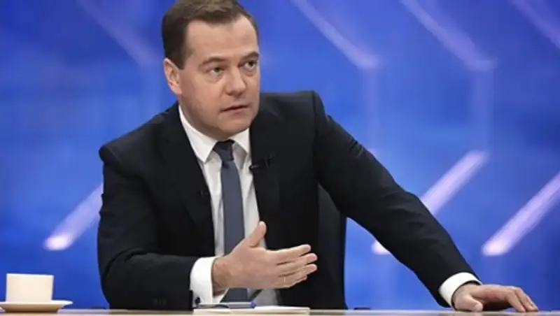 Медведев назвал сработавшим антикризисный план правительства 