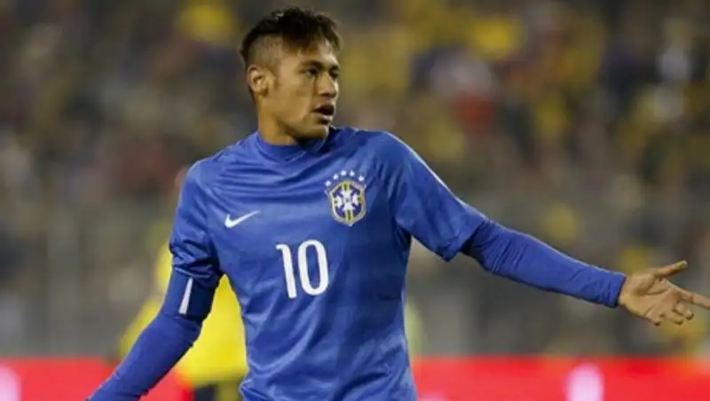 ФИФА распространила дисквалификацию Неймара на все матчи под своей эгидой