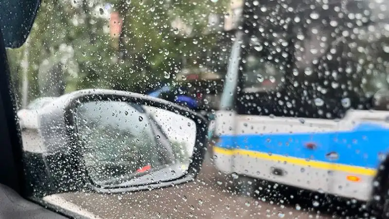 Ливень в Алматы — фоторепортаж