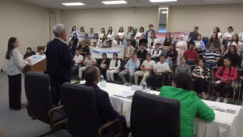 Полицейские Туркестанской области предупредили студентов о вреде наркотиков