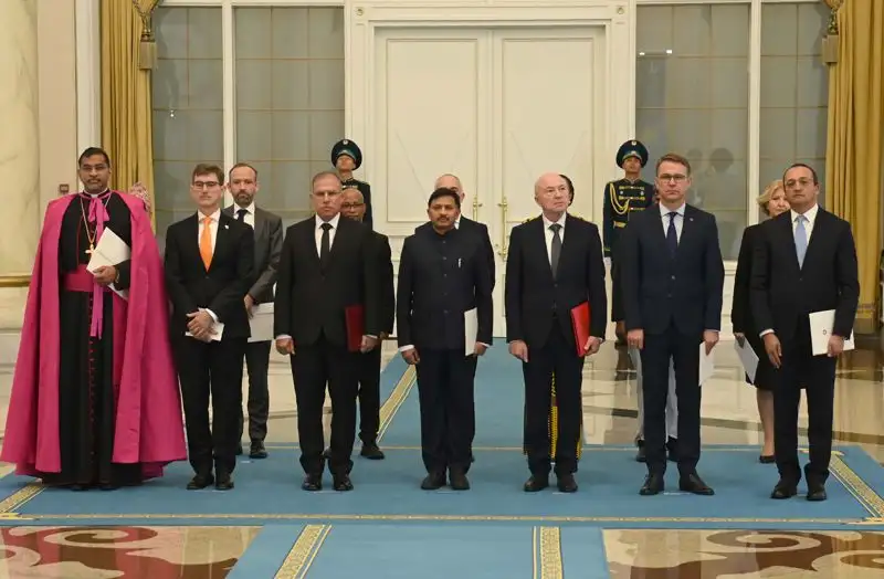 Токаев принял верительные грамоты послов ряда государств