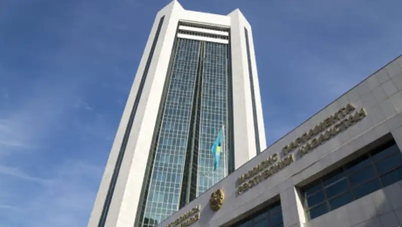 Заседание Мажилиса Парламента РК под председательством Нигматулина