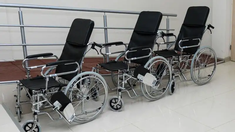 Деятельность организаций для лиц с инвалидностью и престарелых урегулировали в Казахстане