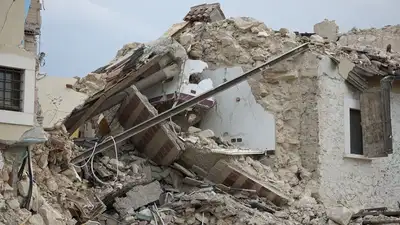 Пережившего землетрясение в Турции ребенка нашли в 3000 км от дома, фото - Новости Zakon.kz от 31.05.2023 21:02