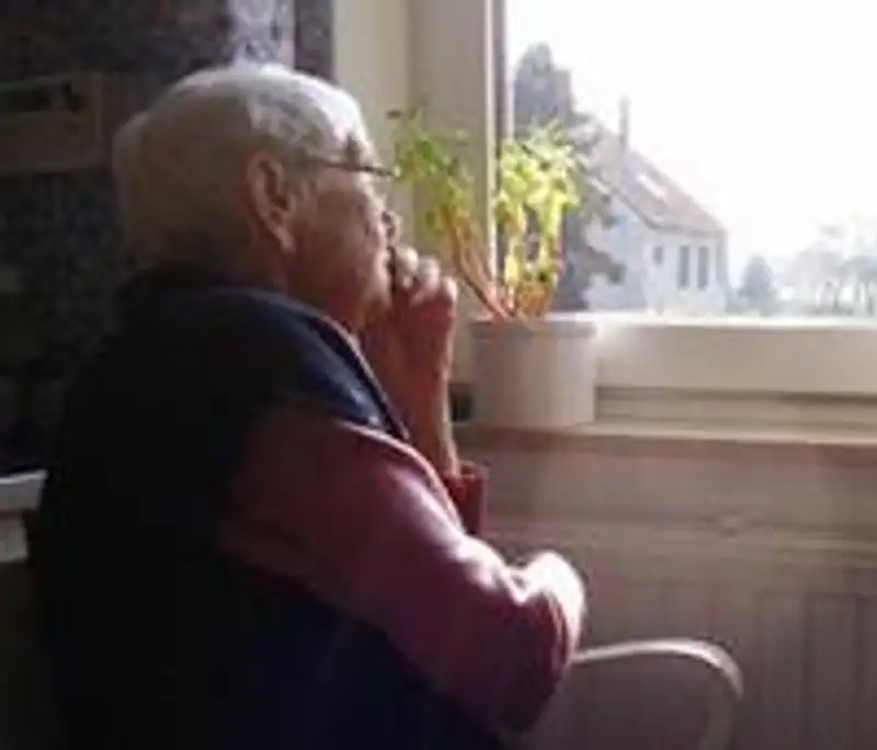 Пенсионный возраст для женщин в Казахстане планируется поэтапно увеличивать с 2014 года, фото - Новости Zakon.kz от 12.03.2013 22:02