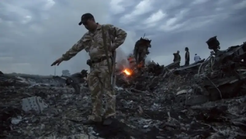 СМИ обнародовали видео ополчения с места падения «Боинга» на Украине
