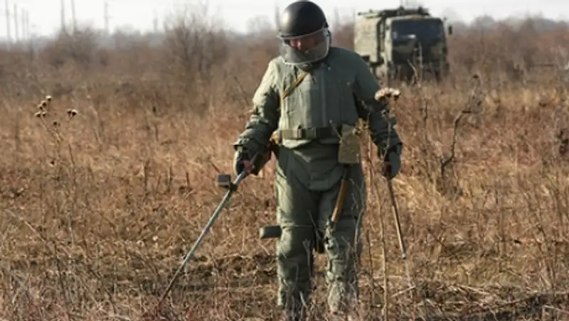В Чечне на самодельной мине подорвались десантники