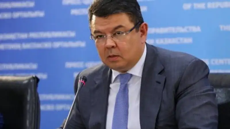 Бозумбаев рассказал, как в детстве топил печь углем