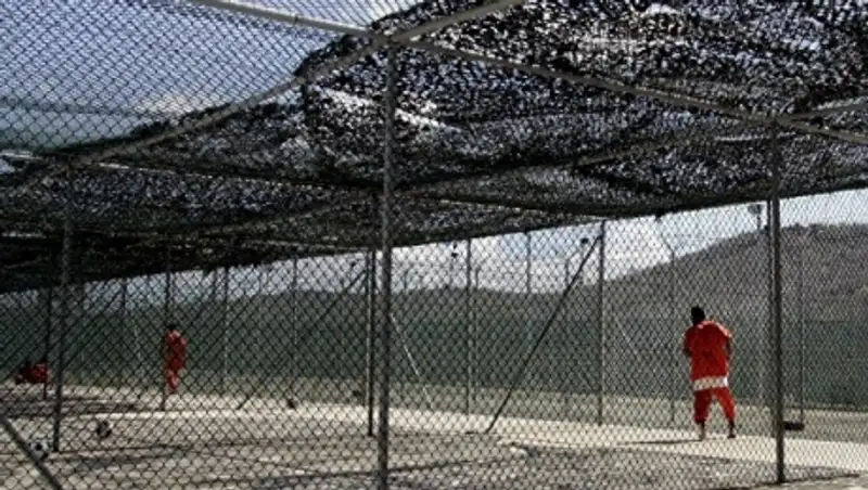 Кастро говорил с Обамой о возврате Гуантанамо