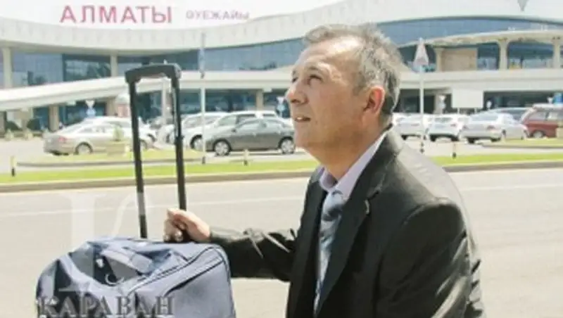 Более 108 тысяч казахстанцев, вошедших в "черные списки", не выпустят из страны