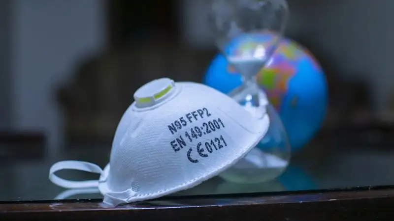 Китай третий день подряд фиксирует суточный антирекорд по числу заболеваний коронавирусом