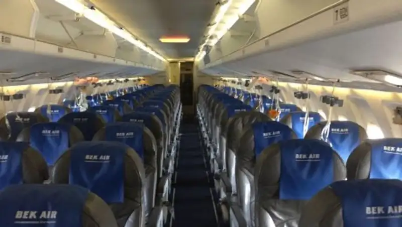 Появились фото и видео из салона севшего в Таразе самолета