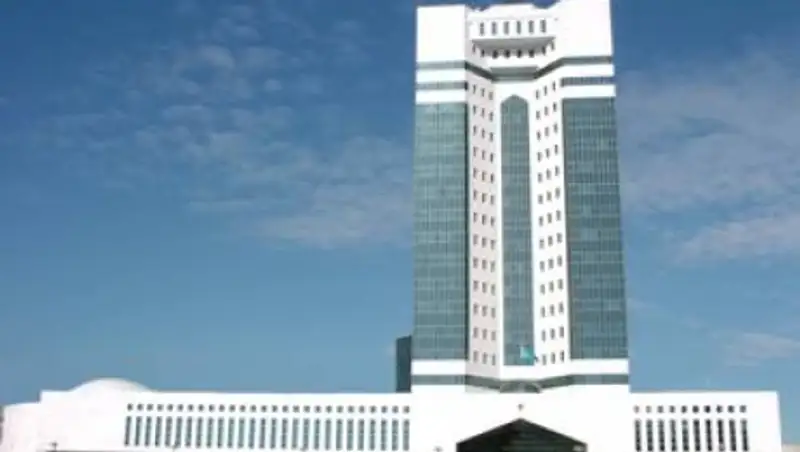 Масимов провел встречу с заместителем Генсека ООН Шамшад Ахтар