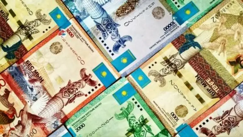 На поддержку тенге выделили беспрецедентную сумму