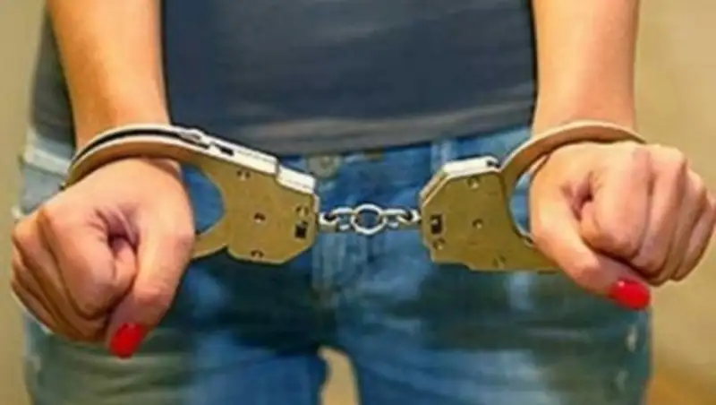 18-летнюю павлодарку осудили на два года за торговлю марихуаной на ярмарке 