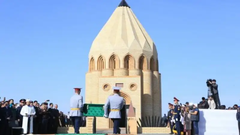 Останки Кейки батыра захоронены в Костанайской области