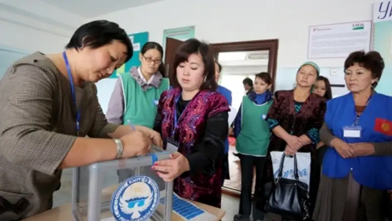 В Киргизии начались парламентские выборы