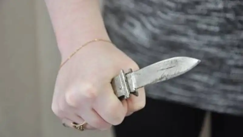 Порезала детей и себя из-за личной жизни: оглашен приговор 26-летней казахстанке